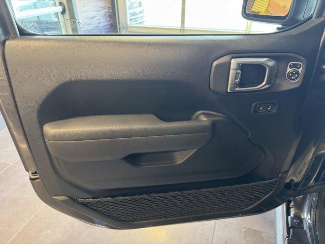 new 2025 Jeep Wrangler car, priced at $54,382