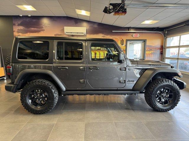 new 2025 Jeep Wrangler car, priced at $54,382