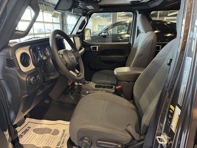 new 2025 Jeep Wrangler car, priced at $54,382