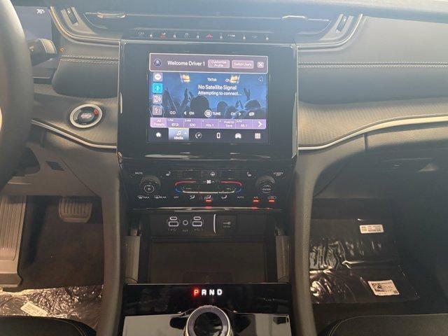 new 2025 Jeep Grand Cherokee L car, priced at $51,670