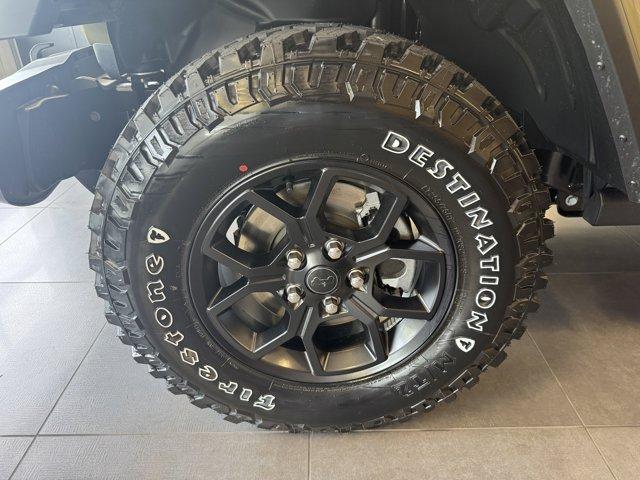 new 2025 Jeep Gladiator car, priced at $46,872