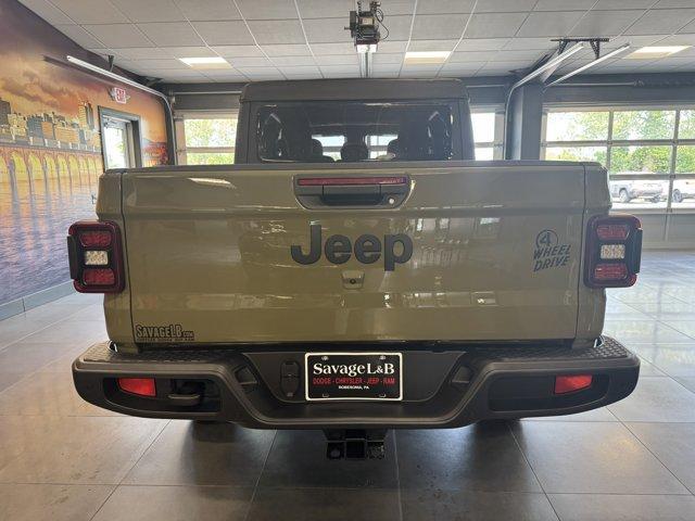 new 2025 Jeep Gladiator car, priced at $46,872