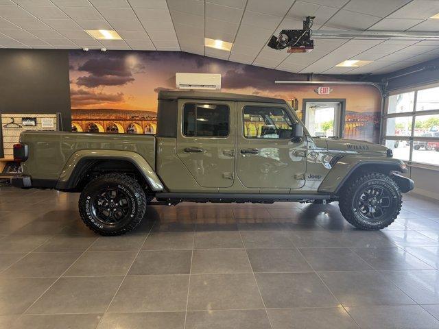 new 2025 Jeep Gladiator car, priced at $46,872