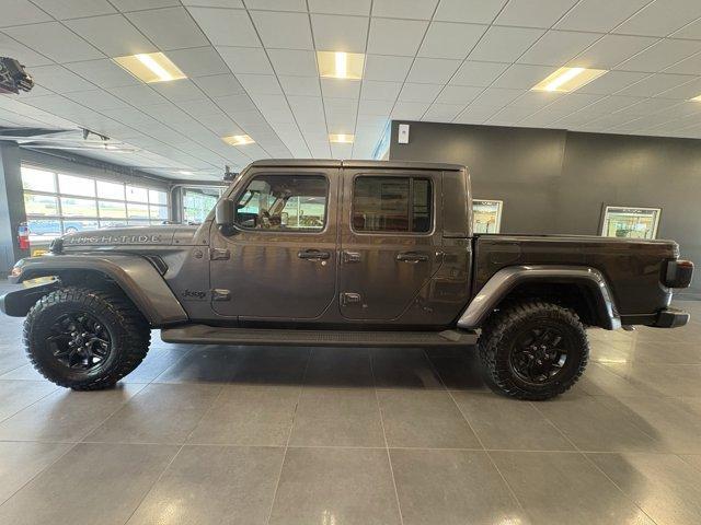 new 2025 Jeep Gladiator car, priced at $52,102
