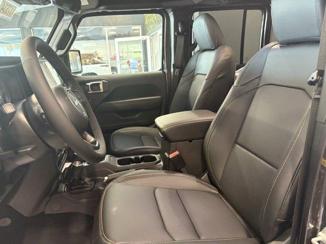 new 2025 Jeep Gladiator car, priced at $52,102
