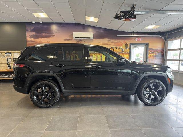 used 2024 Jeep Grand Cherokee car, priced at $42,849