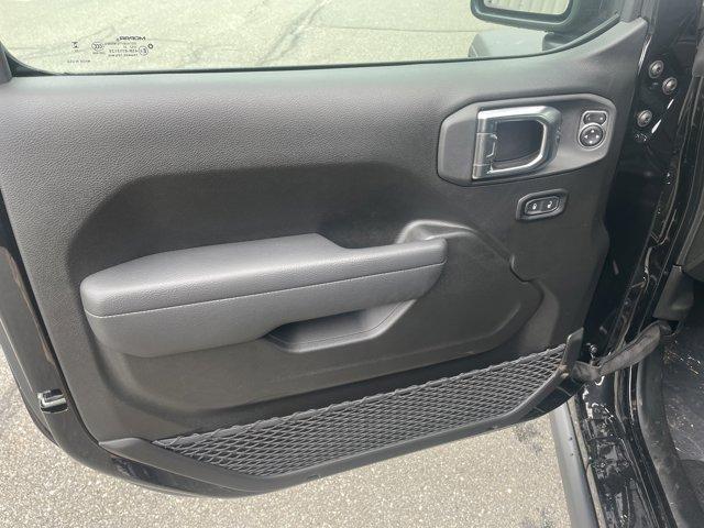 new 2025 Jeep Wrangler 4xe car