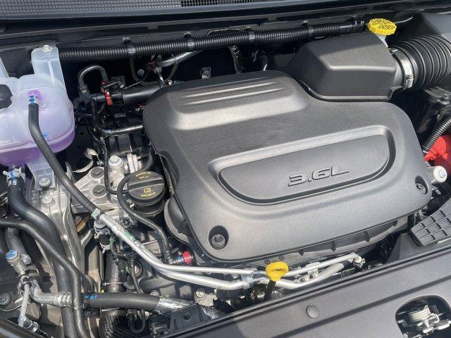 new 2025 Chrysler Pacifica car