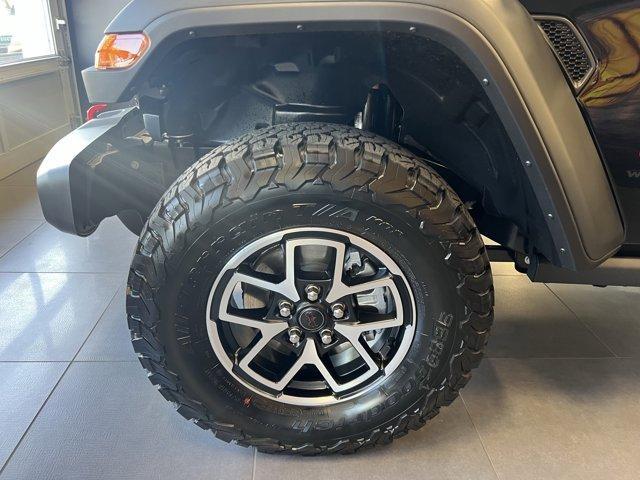 new 2025 Jeep Wrangler car, priced at $62,542