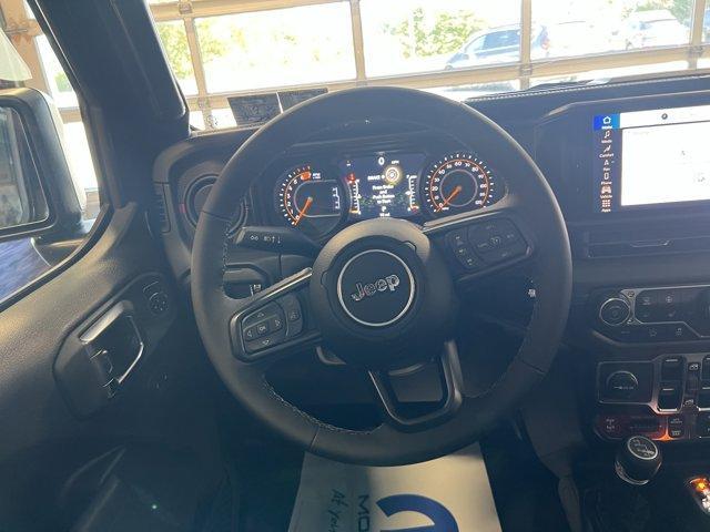new 2025 Jeep Wrangler car, priced at $62,542
