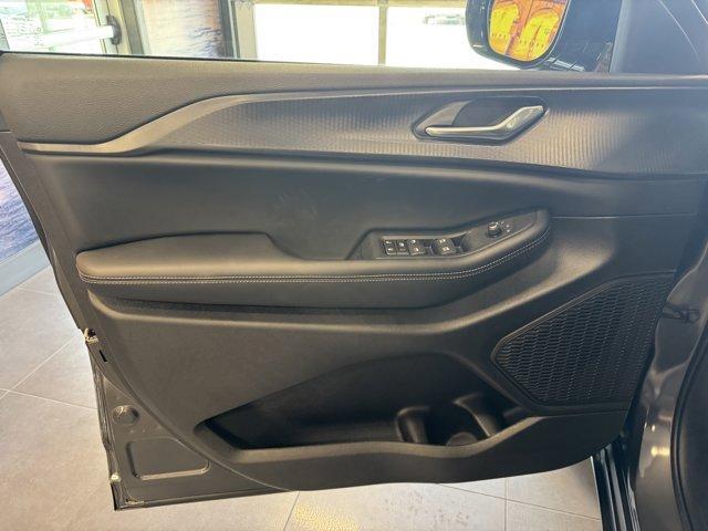 new 2025 Jeep Grand Cherokee car, priced at $45,650