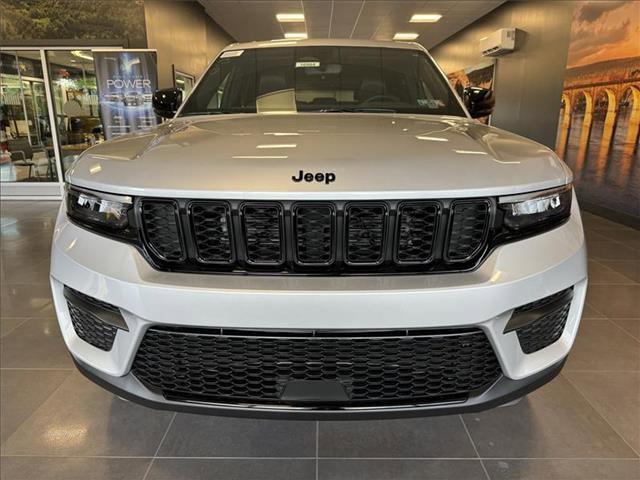 new 2024 Jeep Grand Cherokee car, priced at $47,347