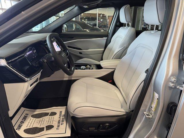 new 2025 Jeep Wagoneer S car, priced at $58,564