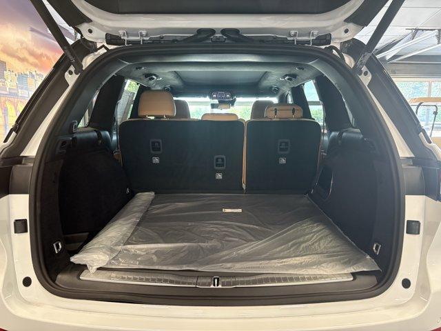 new 2025 Jeep Grand Cherokee car, priced at $68,840