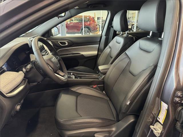 new 2024 Jeep Compass car, priced at $31,800