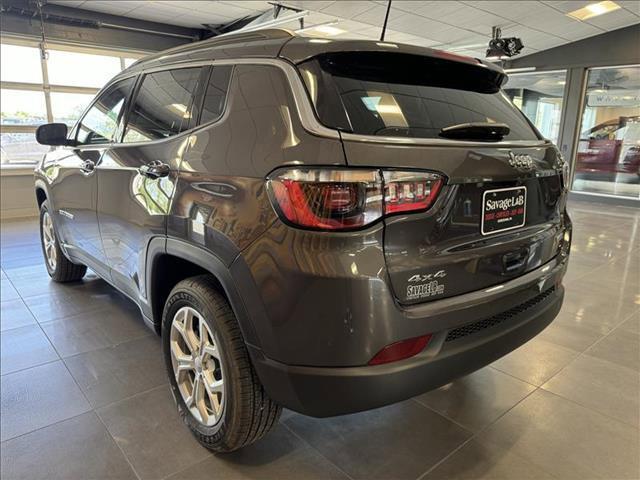 new 2024 Jeep Compass car, priced at $31,800