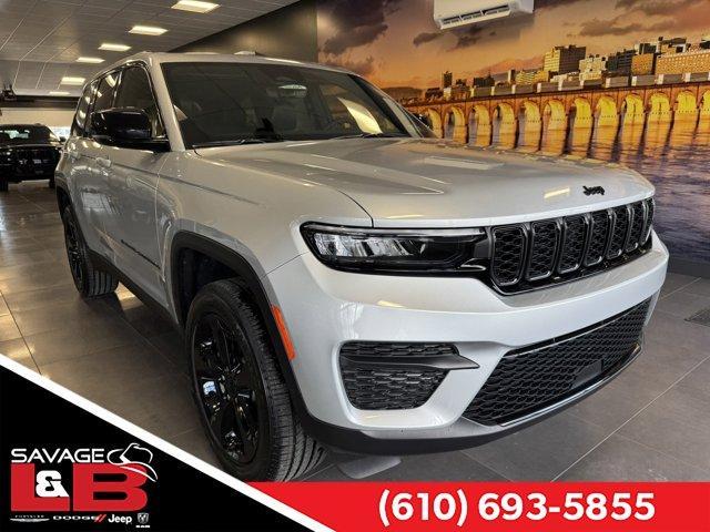 new 2025 Jeep Grand Cherokee car, priced at $50,465