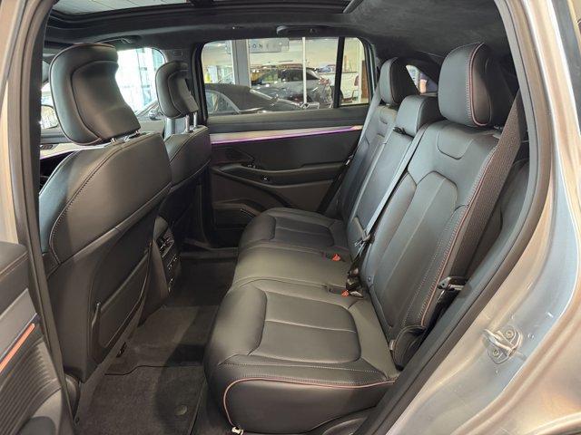 new 2025 Jeep Wagoneer S car