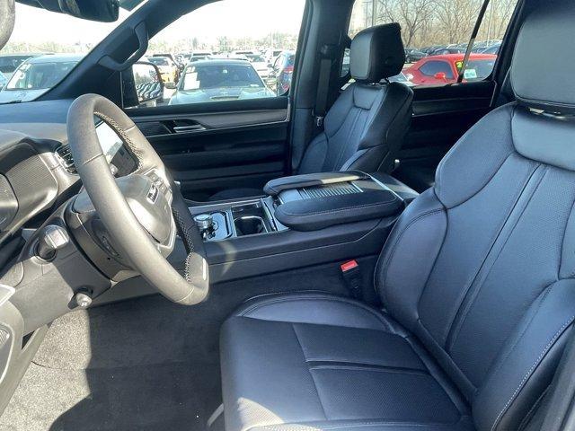 new 2025 Jeep Wagoneer car
