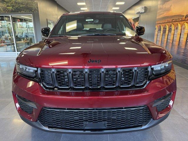 new 2025 Jeep Grand Cherokee car, priced at $49,470