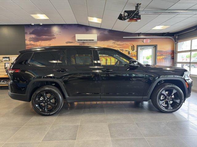 new 2025 Jeep Grand Cherokee L car, priced at $53,302