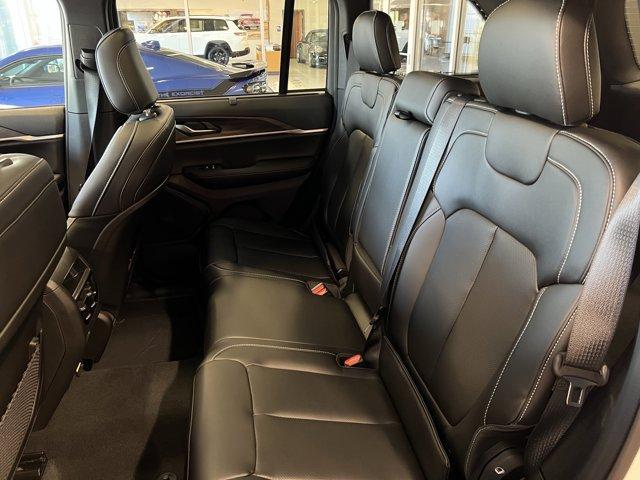 new 2025 Jeep Grand Cherokee car, priced at $53,683