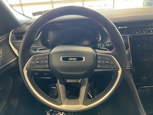 new 2025 Jeep Grand Cherokee car, priced at $49,233