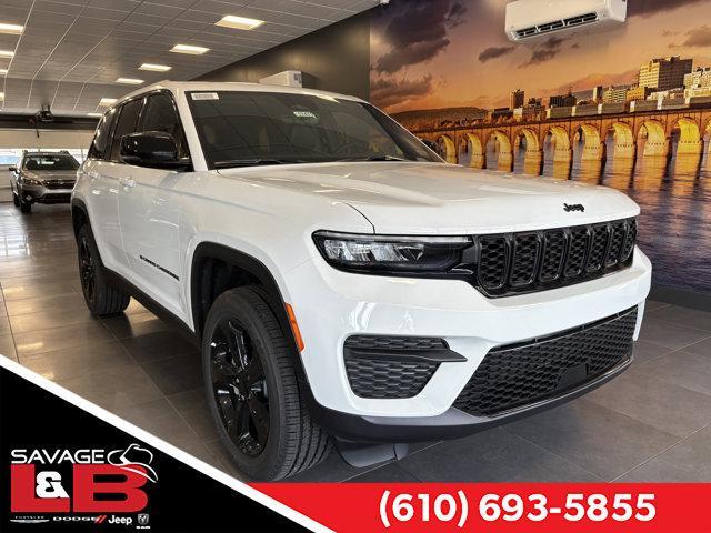 new 2025 Jeep Grand Cherokee car, priced at $49,075