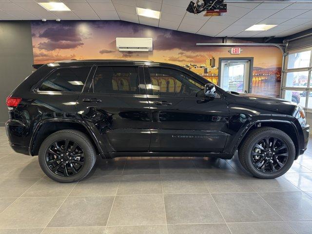used 2022 Jeep Grand Cherokee WK car, priced at $32,116