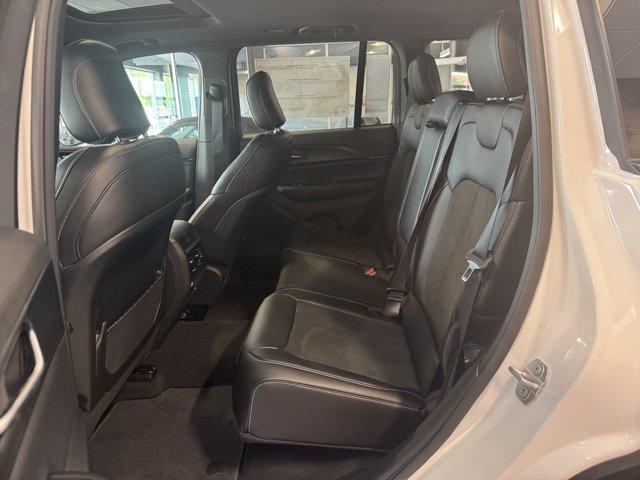 new 2025 Jeep Grand Cherokee car, priced at $47,855