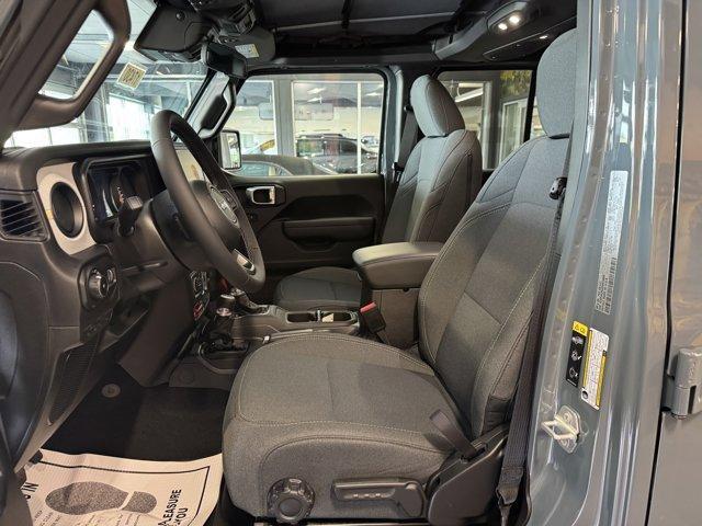 new 2025 Jeep Wrangler car, priced at $51,375