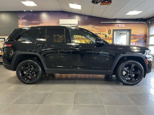 used 2023 Jeep Grand Cherokee car, priced at $37,340