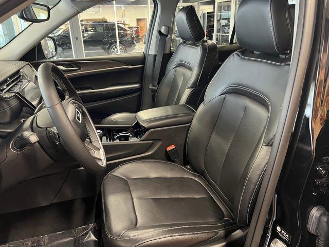 used 2023 Jeep Grand Cherokee car, priced at $37,340