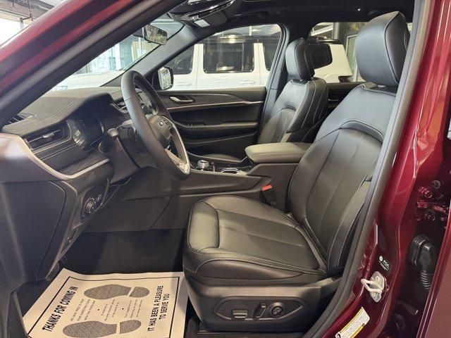 new 2025 Jeep Grand Cherokee car, priced at $53,830