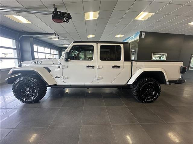 new 2024 Jeep Gladiator car, priced at $53,713