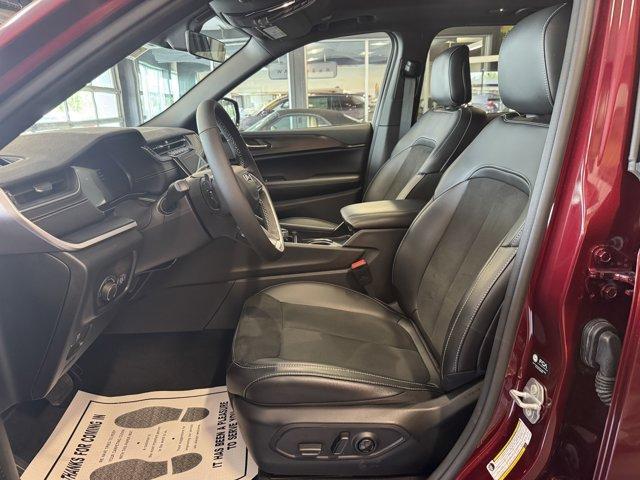 new 2025 Jeep Grand Cherokee car, priced at $49,470