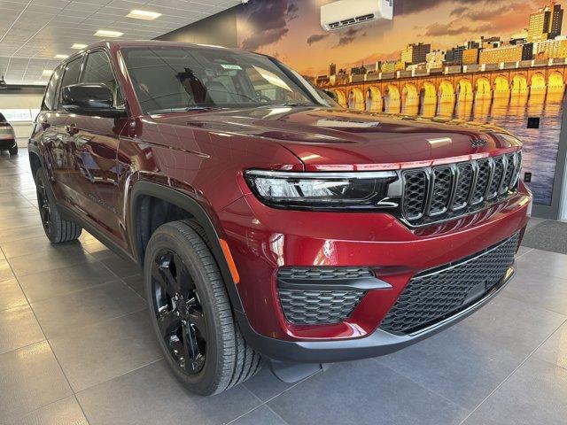 new 2025 Jeep Grand Cherokee car, priced at $49,470