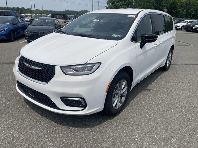 new 2025 Chrysler Pacifica car, priced at $45,468