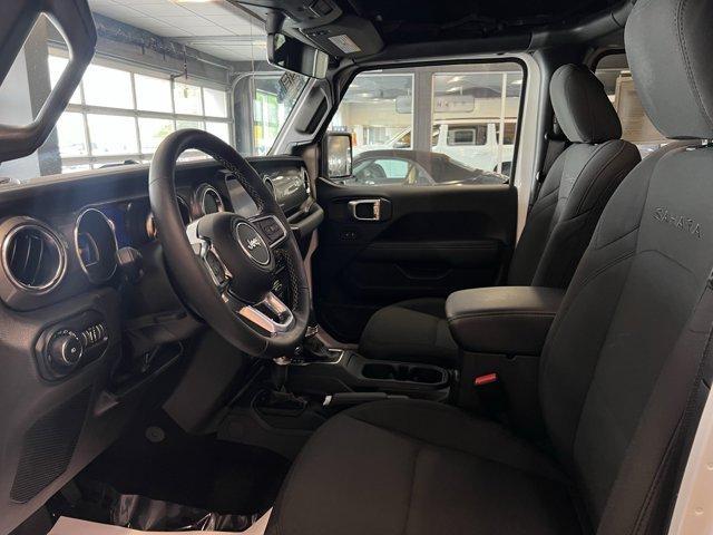 used 2022 Jeep Wrangler Unlimited car, priced at $31,600