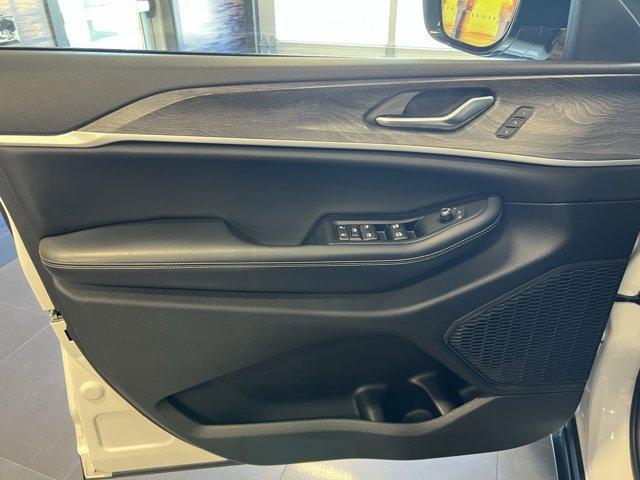 used 2023 Jeep Grand Cherokee car