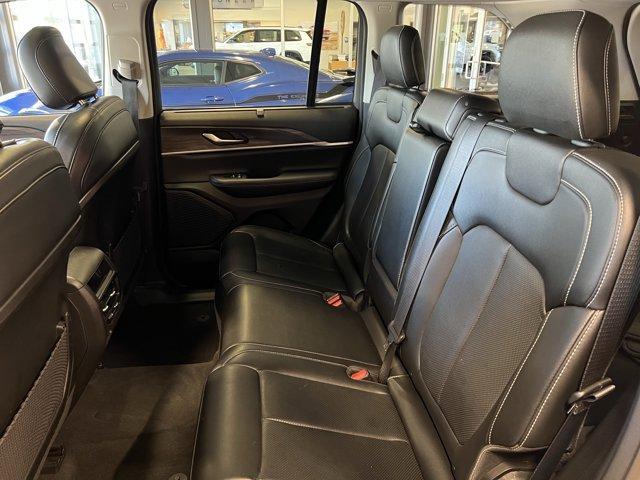 used 2023 Jeep Grand Cherokee car