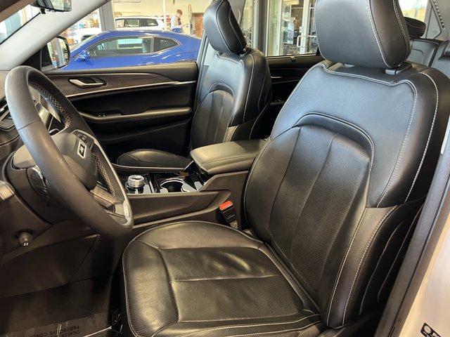 used 2023 Jeep Grand Cherokee car