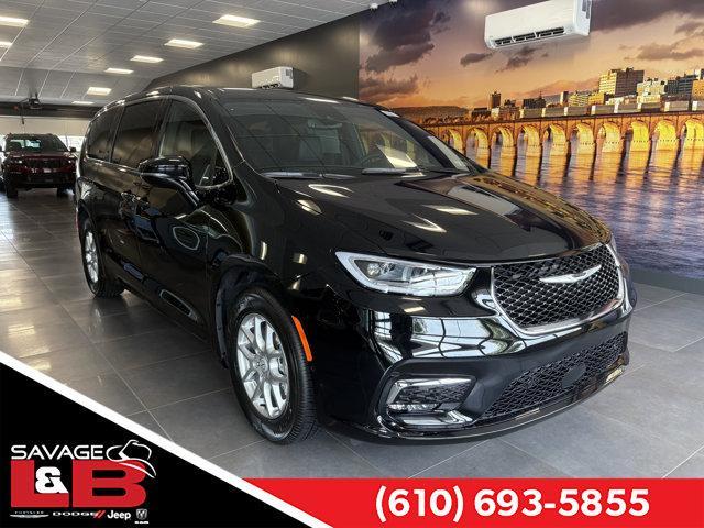 new 2025 Chrysler Pacifica car, priced at $44,327
