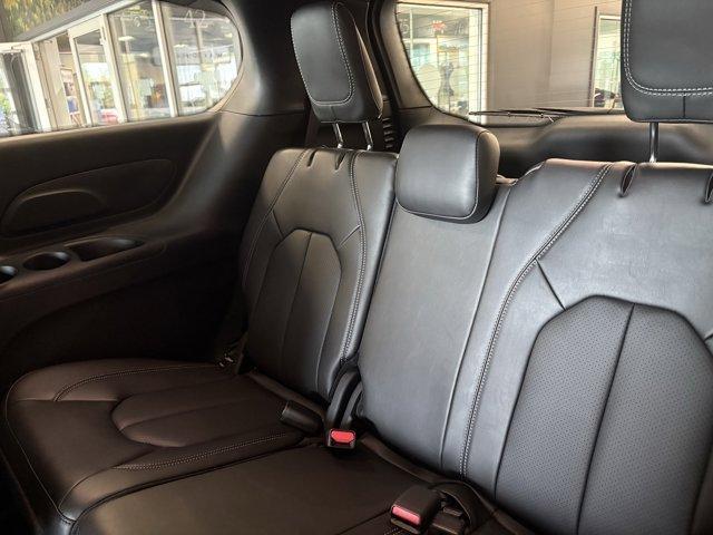 new 2025 Chrysler Pacifica car, priced at $44,327