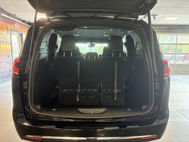 new 2025 Chrysler Pacifica car, priced at $44,327