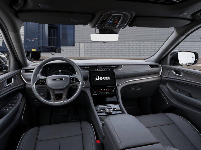 new 2025 Jeep Grand Cherokee car, priced at $60,689