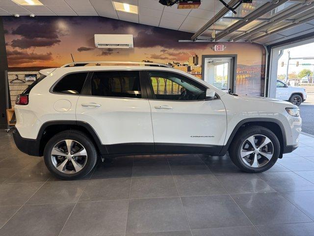 used 2021 Jeep Cherokee car