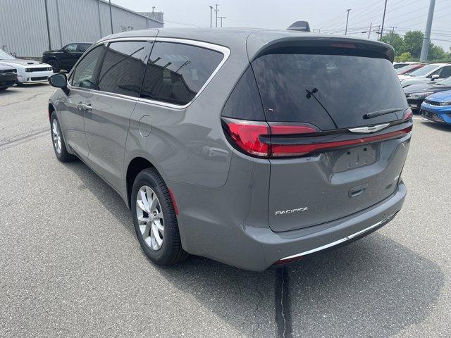 new 2025 Chrysler Pacifica car, priced at $45,963