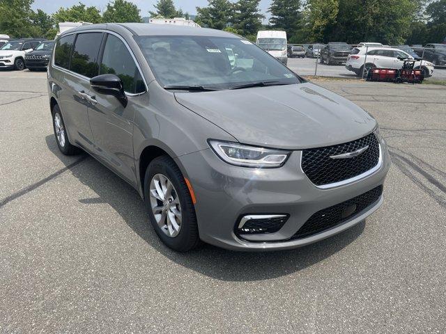 new 2025 Chrysler Pacifica car, priced at $45,963
