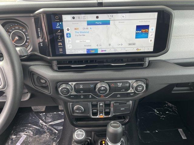 new 2025 Jeep Gladiator car